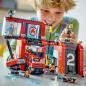 Preview: LEGO® City Fire Feuerwehrstation mit Drehleiterfahrzeug 843 Teile 60414