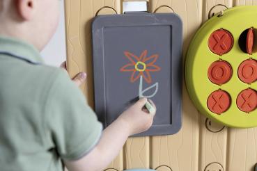 Smoby Outdoor Spielzeug Garten Smoby Life Activity Wall 6-in-1 mit 6 Spielen Spielewand 7600840301