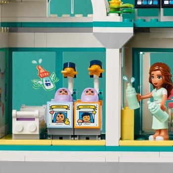 LEGO® Friends Heartlake City Krankenhaus 1045 Teile 42621