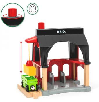 Brio World Eisenbahn Fahrzeug Tierscheune mit Heuwaggon 6 Teile 36012