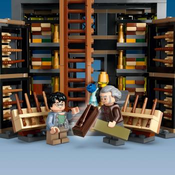 LEGO® Harry Potter™ Ollivanders™ & Madam Malkins Anzüge 744 Teile 76439