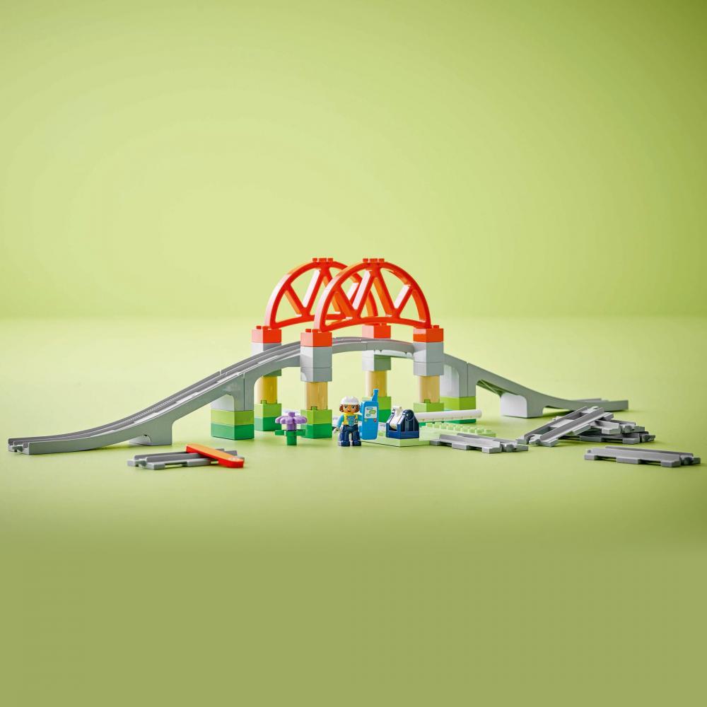 LEGO® DUPLO® Eisenbahnbrücke und Schienen - Erweiterungsset 42 Teile 10426