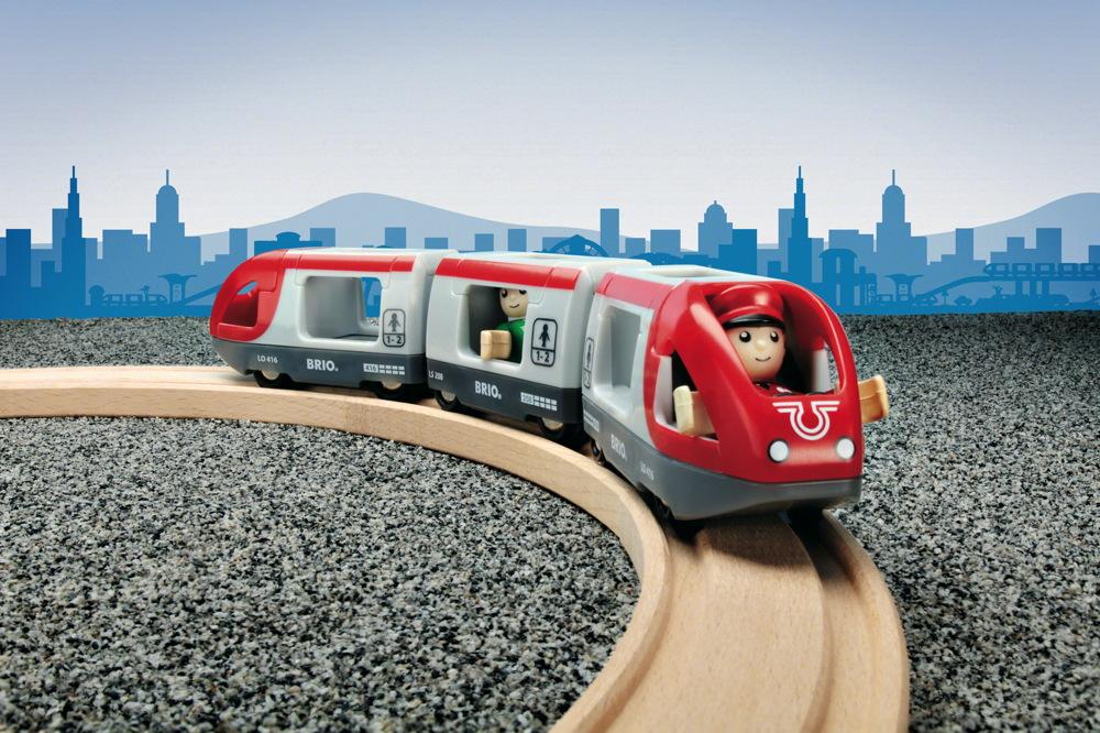 Brio World Eisenbahn Zug Roter Reisezug 5 Teile 33505