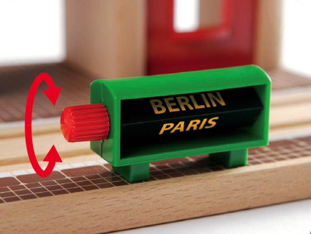 Brio World Eisenbahn Gebäude Sprechender Bahnhof 3 Teile 33578