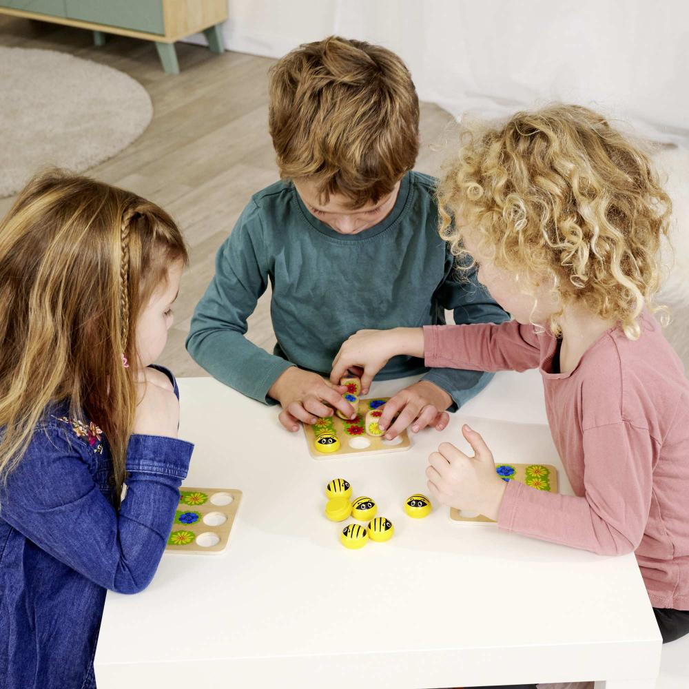 Noris Kinderspiel Würfelspiel Bee Yatzy Würfelspaß Blüten und Bienen 606012088