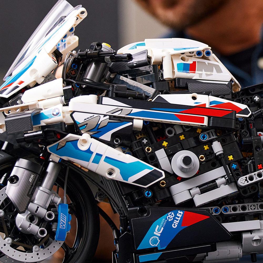 LEGO® Technic BMW M 1000 RR 1920 Teile 42130