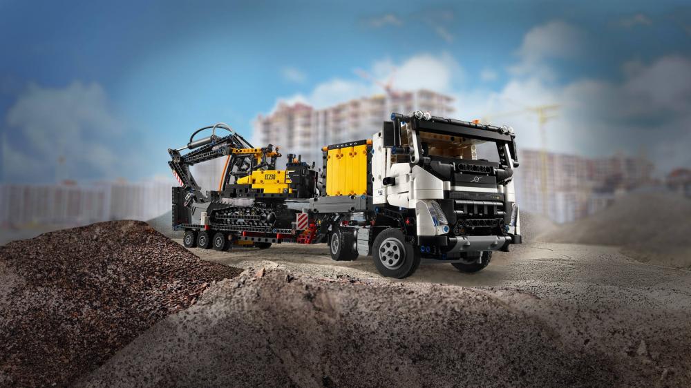 LEGO® Technic Volvo FMX LKW mit EC230 Electric Raupenbagger 2274 Teile 42175