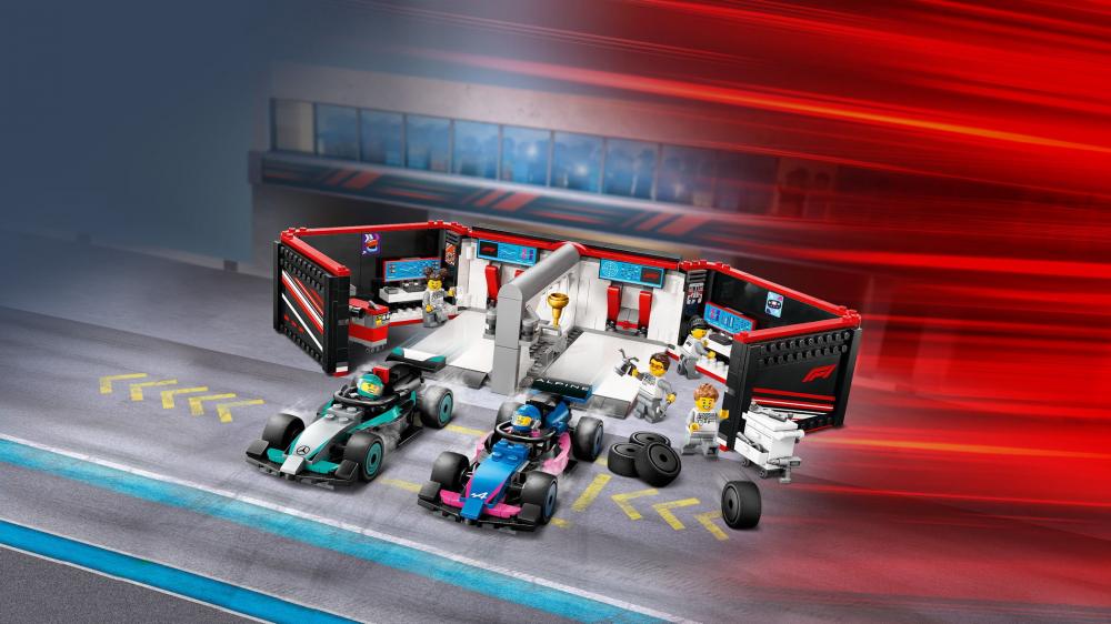 LEGO® City Formular 1 F1® Garage mit Mercedes-AMG & Alpine Rennautos 678 Teile 60444