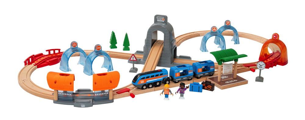 Brio World Eisenbahn Set Smart Tech Action Tunnel Reisezug 37 Teile 33972