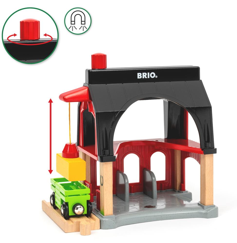 Brio World Eisenbahn Fahrzeug Tierscheune mit Heuwaggon 6 Teile 36012