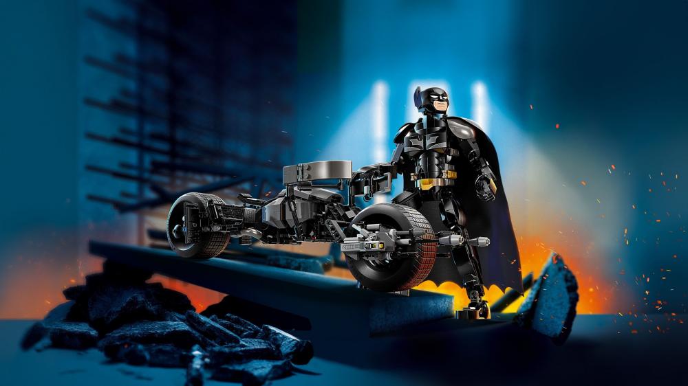 LEGO® DC Universe Super Heroes™ Batman™ Baufigur mit dem Batpod 713 Teile 76273