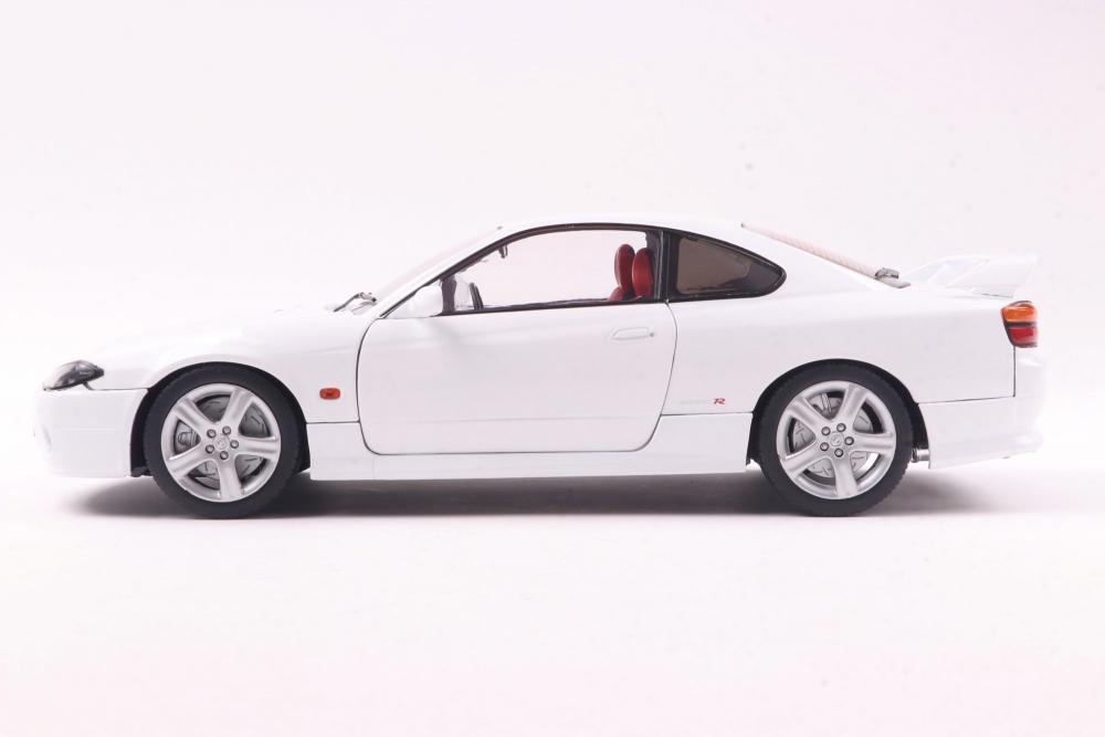 Solido Modellauto Maßstab 1:18 Nissan Silvia S15 SPEC-R AERO Aspen weiß 1999 S1812201