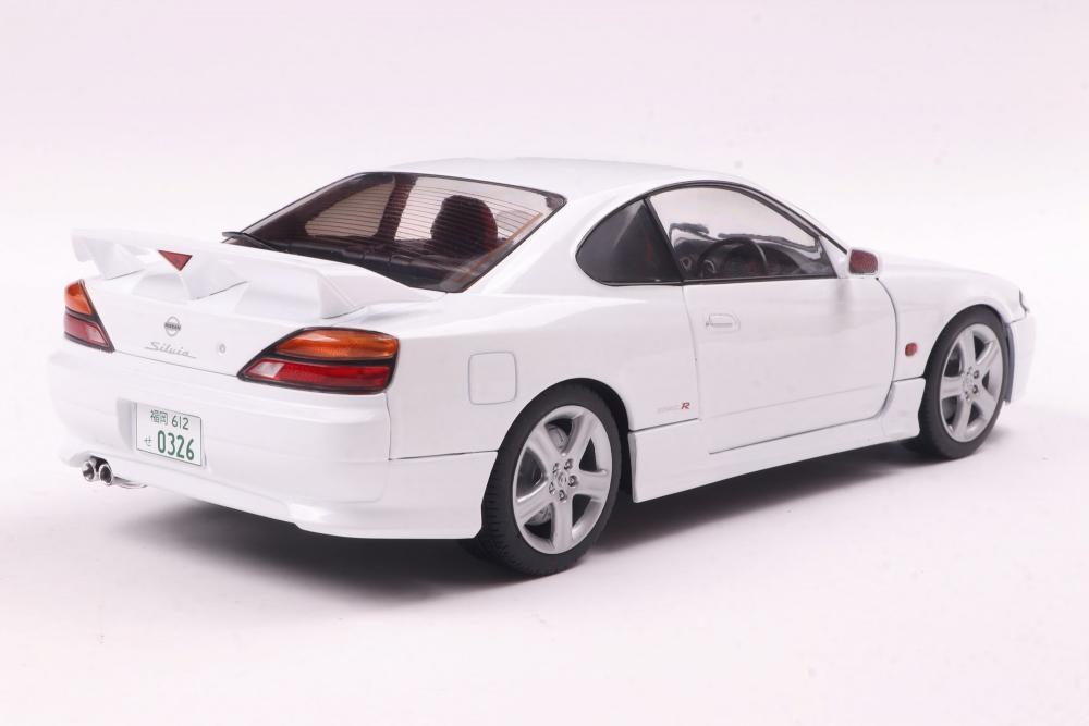 Solido Modellauto Maßstab 1:18 Nissan Silvia S15 SPEC-R AERO Aspen weiß 1999 S1812201